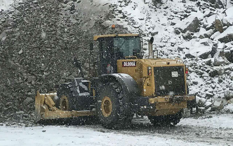 壹号娱乐轮推在露天矿山施工